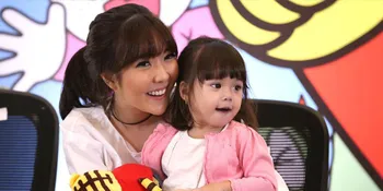 VIDEO: Centilnya Gempi, Caper Terus-Terusan ke Verrel Bramasta