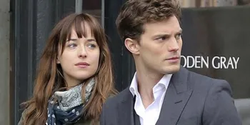[VIDEO] Dakota Johnson 'Bugil' di Klip 'FIFTY SHADES OF GREY'