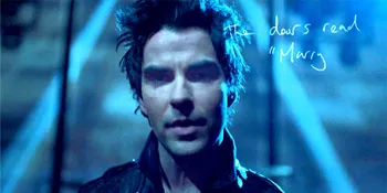 [Video] 'Graffiti on the Train', Klip Kelam 90an ala Stereophonics