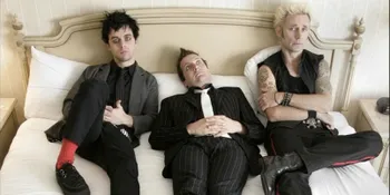 [Video] Green Day Rilis Film Dokumenter 'BROADWAY IDIOT'