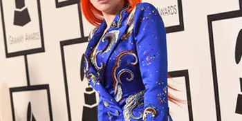 [VIDEO] Haru! Ketika Lady Gaga Nyanyi Sampai Berkaca-kaca