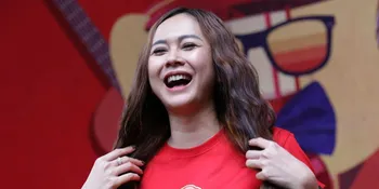 Video Hot Mirip Dirinya Beredar, Aura Kasih Tanggapi Dengan Kocak!