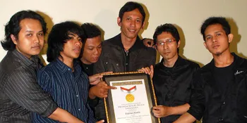Video Klip Dilihat 21 Juta Orang, Dadali Band Raih MURI