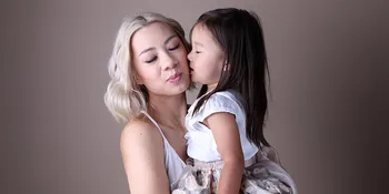 VIDEO: Kompaknya Jennifer Bachdim & Kiyomi Kompakan Gaya Rambut