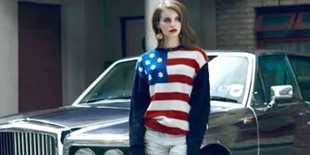 [Video] Lana Del Rey Kembali ke Tahun 1920-an di 'Young &#38; Beautiful'