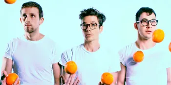 [Video] Lebih Serius, Fun Bakar Semangat di 'Carry On'