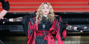VIDEO: Madonna Cover 'Imagine' John Lennon Untuk Hilary Clinton