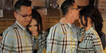 Video Pendek Ungkapan Cinta Andhika Pratama Untuk Ussy, So Sweet