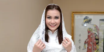 VIDEO: Rayakan Ultah di Mekkah, Isya Jeeperson Teteskan Air Mata