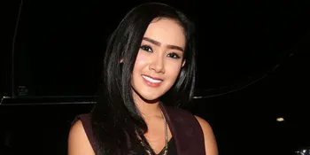 [VIDEO] Saling Lempar Rindu, Cita Citata - Amri Balikan?