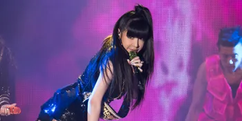 [VIDEO] Sesi Dance Break, Bom 2NE1 Malah 'Pamer' Bra