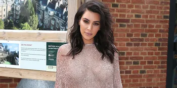 Video Sex Tape Kim Kardashian & Raj Y Kini Dibuat Versi Lukisan