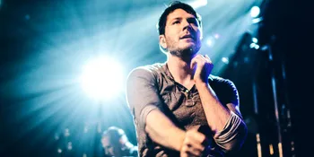 [Video] Shooting Star, Klip Owl City Yang Sederhana dan Bermakna
