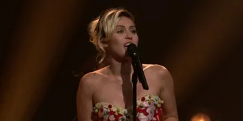 VIDEO: Suara Emas &#38; Gaya Cantik Miley Cyrus Yang Penuh Pesona