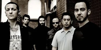 [Video] Linkin Park Sebarkan Sendiri Pamflet Konsernya