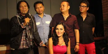 Vokalis Baru Stinky, Lebih Fresh Lebih Seksi