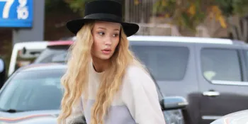 Belasan Ribu Suara Tuntut Kemenangan Iggy Azalea Dibatalkan