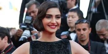 Wah, Sonam Kapoor Dapat Barang Branded Mewah Dari Seseorang