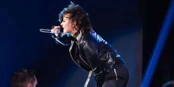 'Waitin For You', Demi Lovato Emosional Karena Cinta