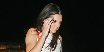 Wajah Kendall Jenner Semakin Mirip Dengan Ayahnya, Setuju?