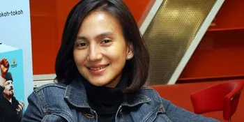 Wanda Hamidah Berdoa Minta Jodoh Saat Umroh