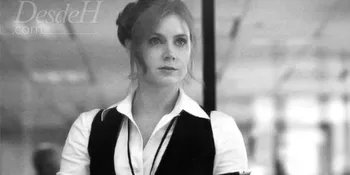 Wanita Ini Bikin Superman Jatuh Hati