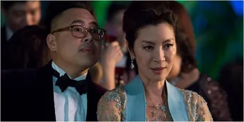 Wawancara Eksklusif Michelle Yeoh, Calon Ibu Mertua Super Kaya di 'CRAZY RICH ASIANS'