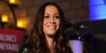 Webisode Alanis Morissette Win/Win Or No Deal: The New Paradigm