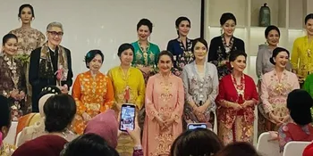 Widyawati Hingga Rieta Amilia Turut Lestarikan Kebaya Lewat Acara Fashion Show