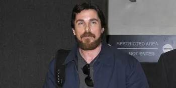 Wih! Christian Bale Bakal Memerankan Sosok Steve Jobs
