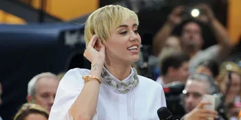 will.i.am: Miley Cyrus Itu Luar Biasa!