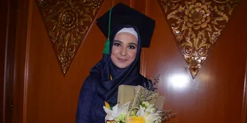 Wisuda Sempat Tertunda, Shireen Sungkar Kini Resmi Jadi Sarjana