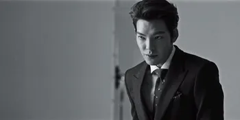 Wow! Sutradara 'TWENTY' Nggak Kalah Ganteng Dari Kim Woo Bin