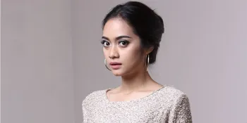 Yuk, Bongkar Isi Tas Ayudia Bing Slamet