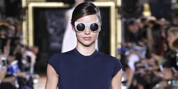 Yuk Intip Seksinya Miranda Kerr Saat di Tempat Tidur!