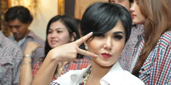 Yuni Shara Serius Pelajari Sosok Capres-Cawapres