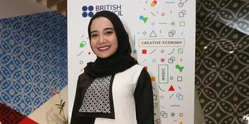 Zaskia Sungkar Tampilkan Busana Muslim di London Fashion Week