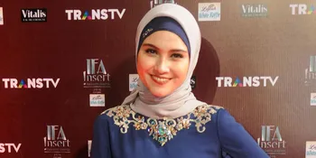 Zee Zee Shahab Berharap Putranya Tak Terjun ke Dunia Hiburan
