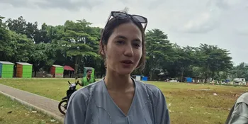 Ziarah ke Makam Vidi Aldiano, Pevita Pearce Kenang Momen Makan Siang Terakhir