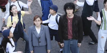 Zico dan Ikura YOASOBI Rilis Video Musik Single Kolaborasi DUET, Visualnya Super Stylish - Chemistry Kuat