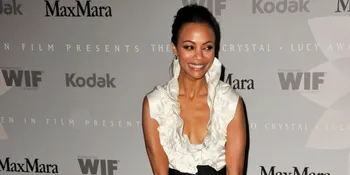 Zoe Zaldana Pastikan Bahwa Anaknya Memang Kembar