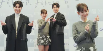 10 Potret Press Conference Drama 'TELL ME THAT YOU LOVE ME', Jung Woo Sung dan Shin Hyun Been Ungkap Kisah Menarik di Balik Layar - Belajar Bahasa Isyarat