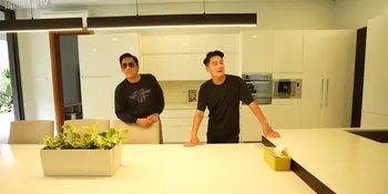 7 Potret 3 Dapur di Rumah Boy William, Punya Fungsi Masing-masing - Semuanya Estetik