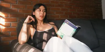 7 Potret Adinda Thomas Perlihatkan Baby Bump di Kehamilan Pertama, Mulai Terlihat Keibuan