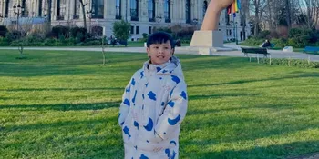 7 Potret Gala Sky Belajar Naik Sepeda hingga Jadi Wibu Bareng Fadly dan Frans Faisal