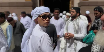 7 Potret Wanda Hara Umrah di Bulan Suci Ramadan, Sempat Buka Puasa di Raudhah