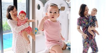 8 Foto Yuanita Christiani Bareng Baby Ariella yang Makin Pintar Berpose, Sering Pakai Baju Kembaran - Gemes Banget!