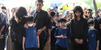8 Potret Drucilia Kalea Putri Stevi Agnecya dan Samuel Rizal di Pemakaman Ibunda, Tampak Tegar Kuatkan Kedua Adiknya