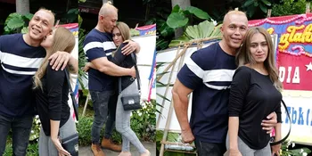 8 Potret Mesra Bang Tigor dengan Istri dari Pernikahan Ketiga, Peluk Cium Penuh Cinta