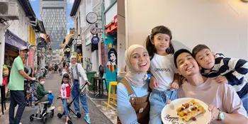 8 Potret Perayaan Ulang Tahun Rizky Kinos Digelar Sederhana Bersama Keluarga - Awet Muda di Usia 37 Tahun